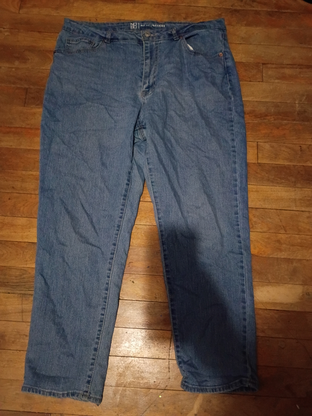 No Boundaries Women's Straight Leg Blue Jeans